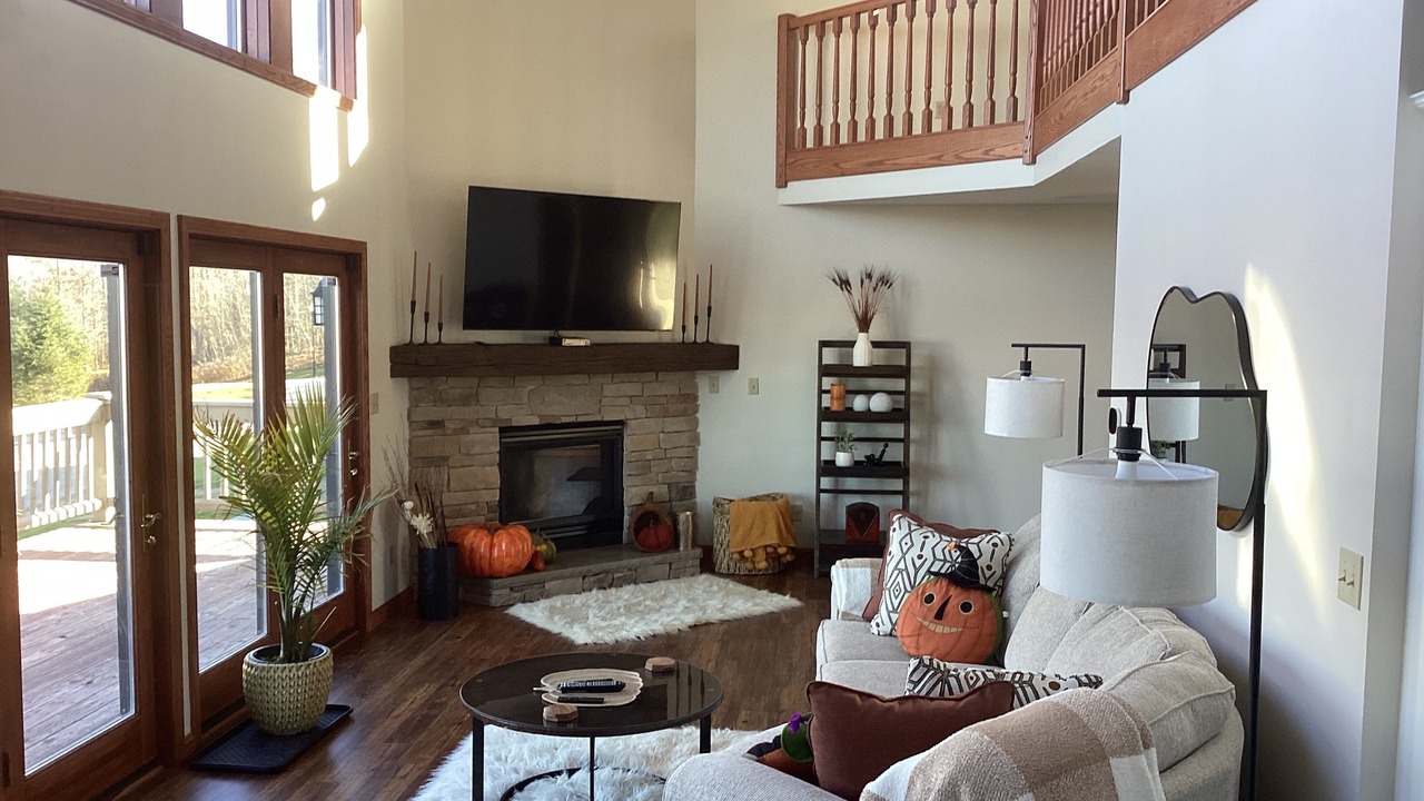 Photo of Livingroom in Clymer