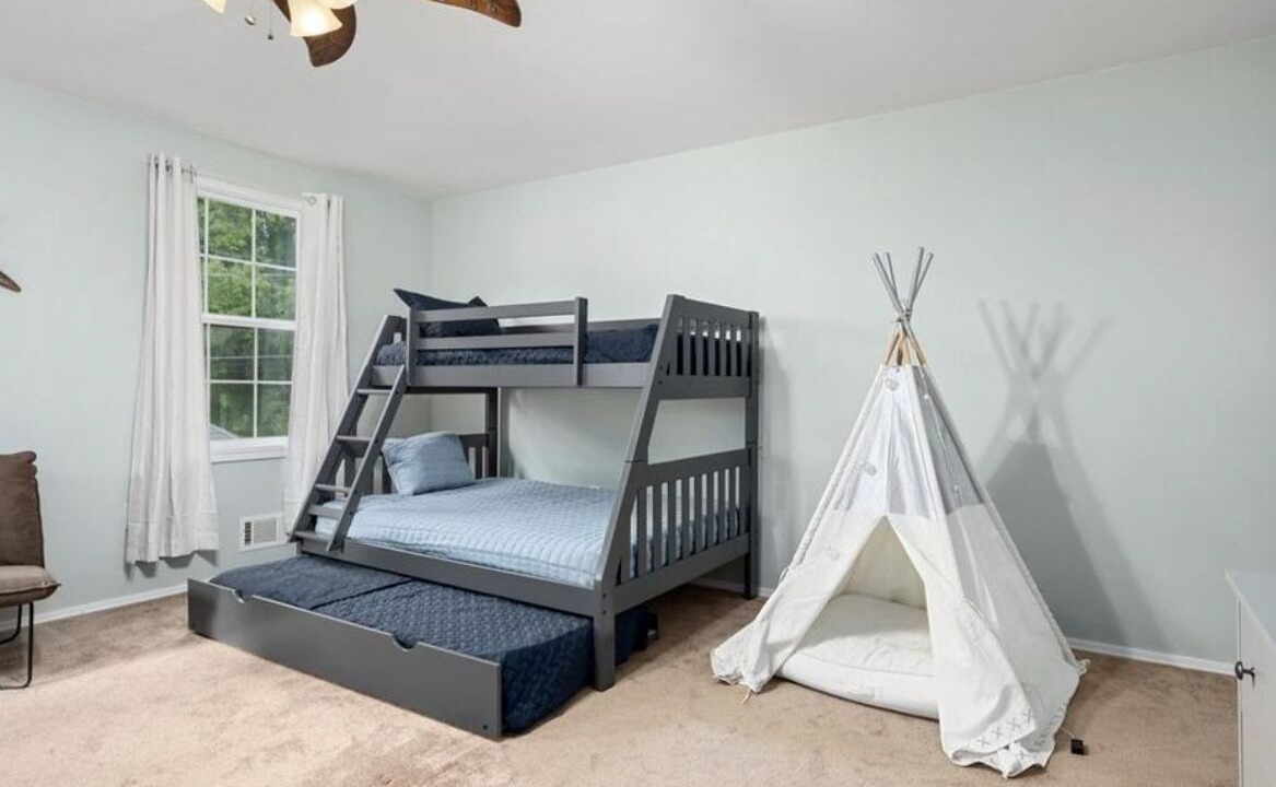 Photo of Bedroom in Sylvan Beach