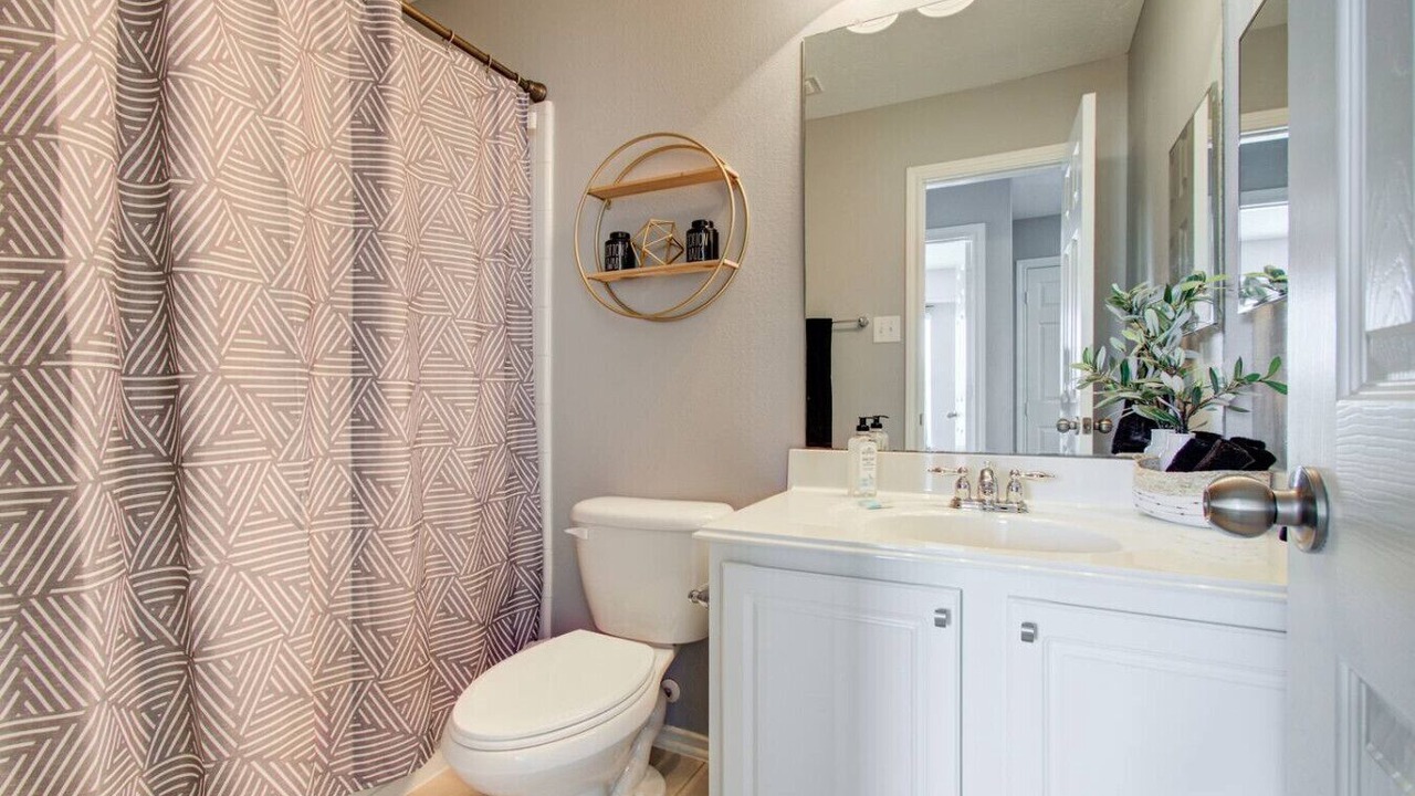 Photo of Bathroom in Dickinson