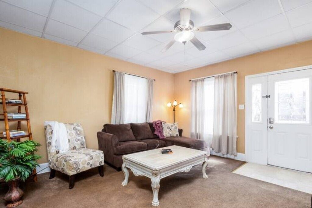 Photo of Livingroom in Weirton