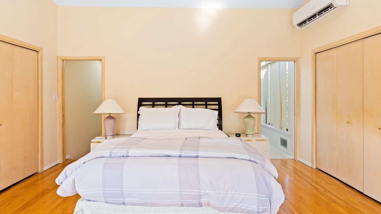 Photo of Bedroom in Westhampton Beach