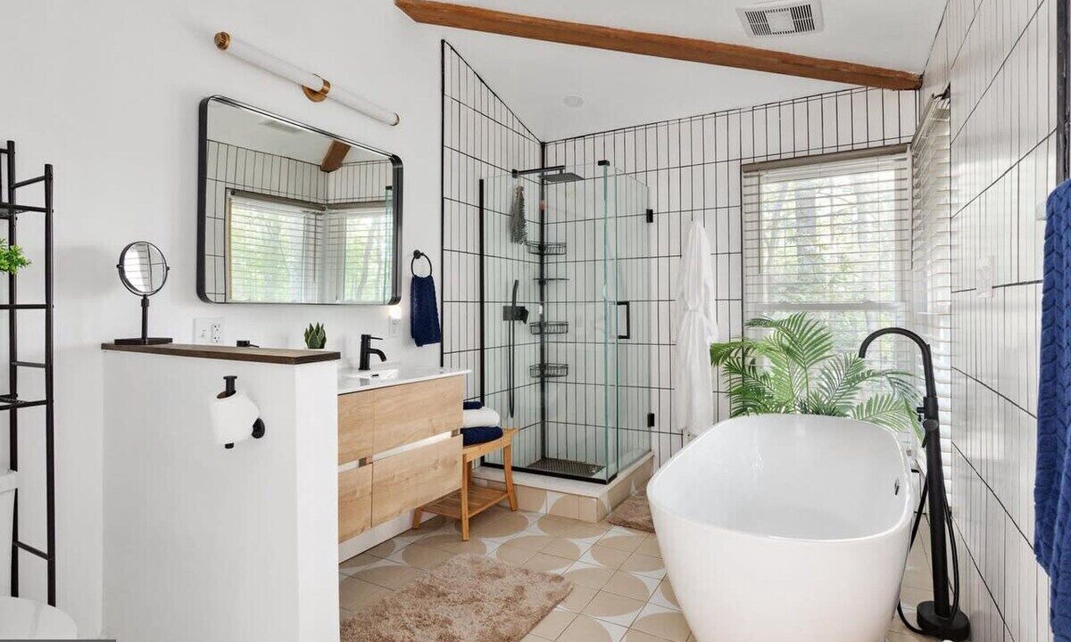 Photo of Bathroom in The Woods