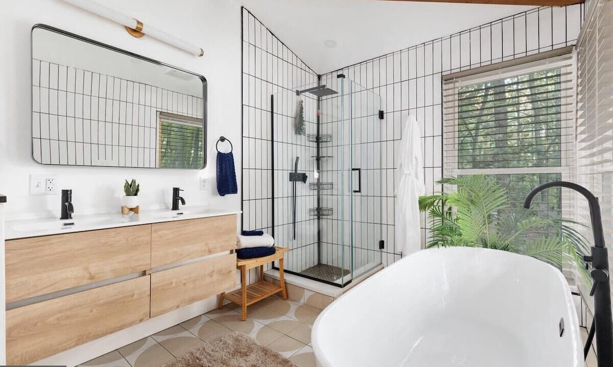 Photo of Bathroom in The Woods