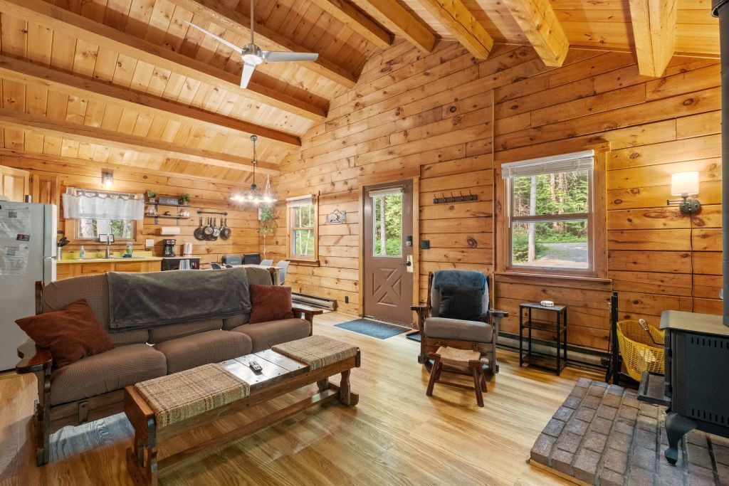 Photo of Livingroom in Woodsville