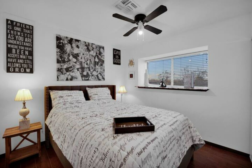 Photo of Bedroom in Chinatown
