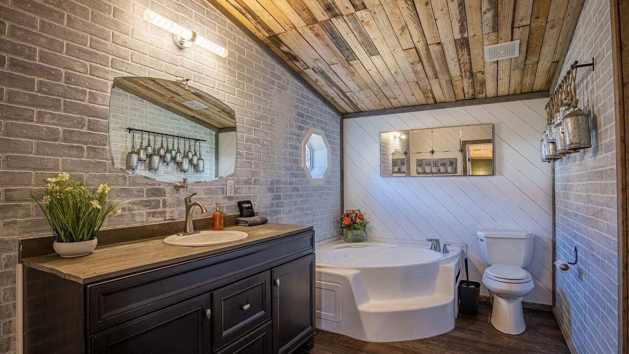 Photo of Bathroom in Summerlee