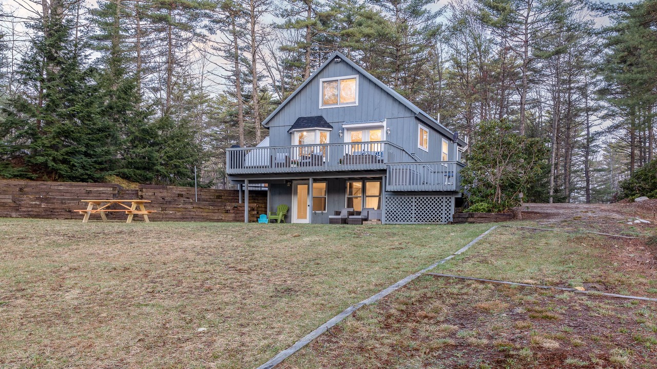 Photo of Outdoor in East Wakefield