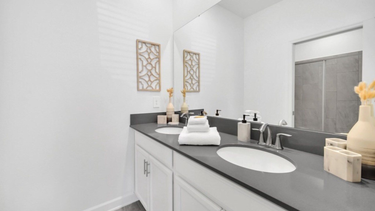 Photo of Bathroom in Four Corners