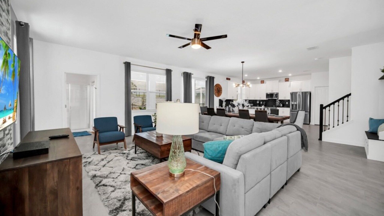 Photo of Livingroom in Four Corners