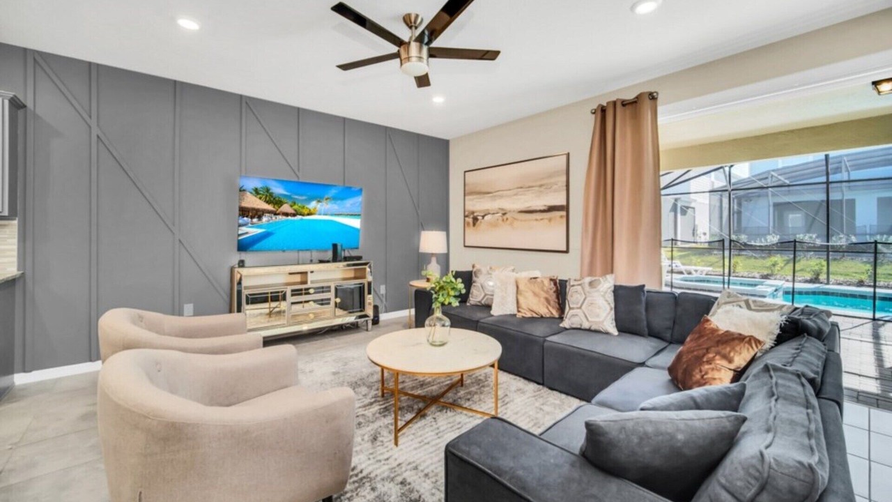 Photo of Livingroom in Davenport
