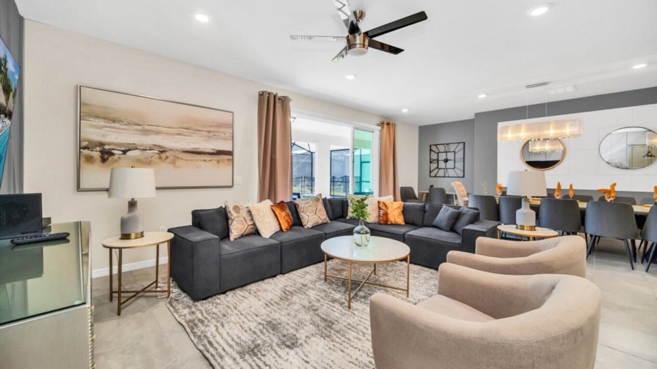 Photo of Livingroom in Davenport