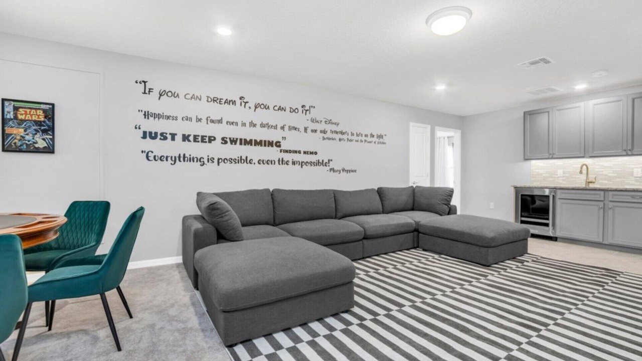 Photo of Livingroom in Davenport