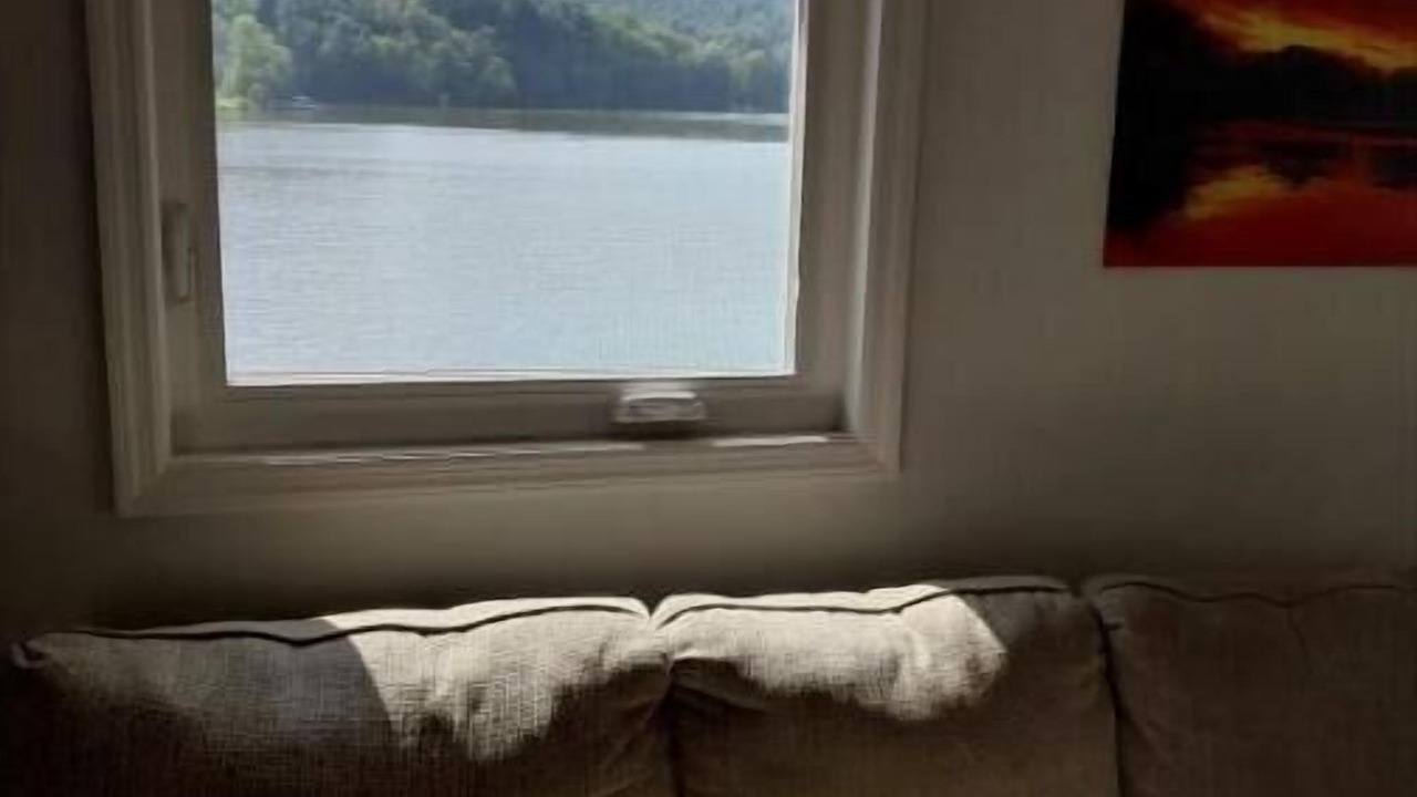 Photo of Livingroom in Waverly