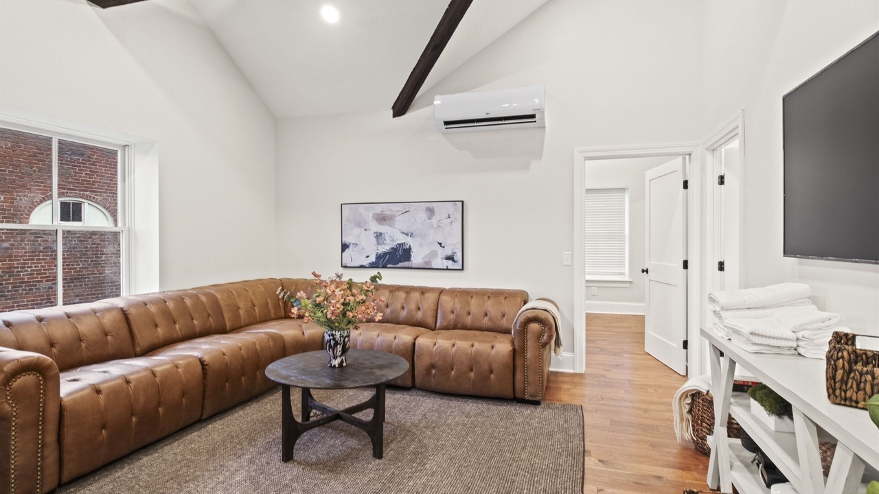 Photo of Livingroom in Palmyra
