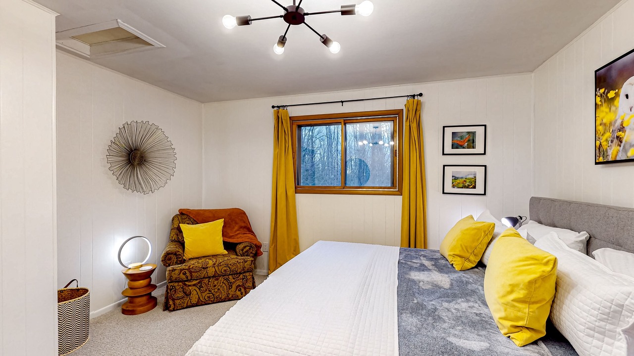 Photo of Bedroom in Crellin