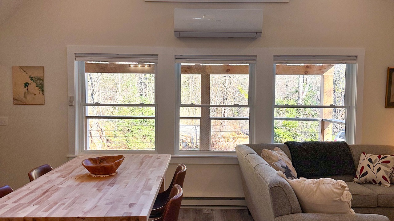 Photo of Livingroom in North Troy