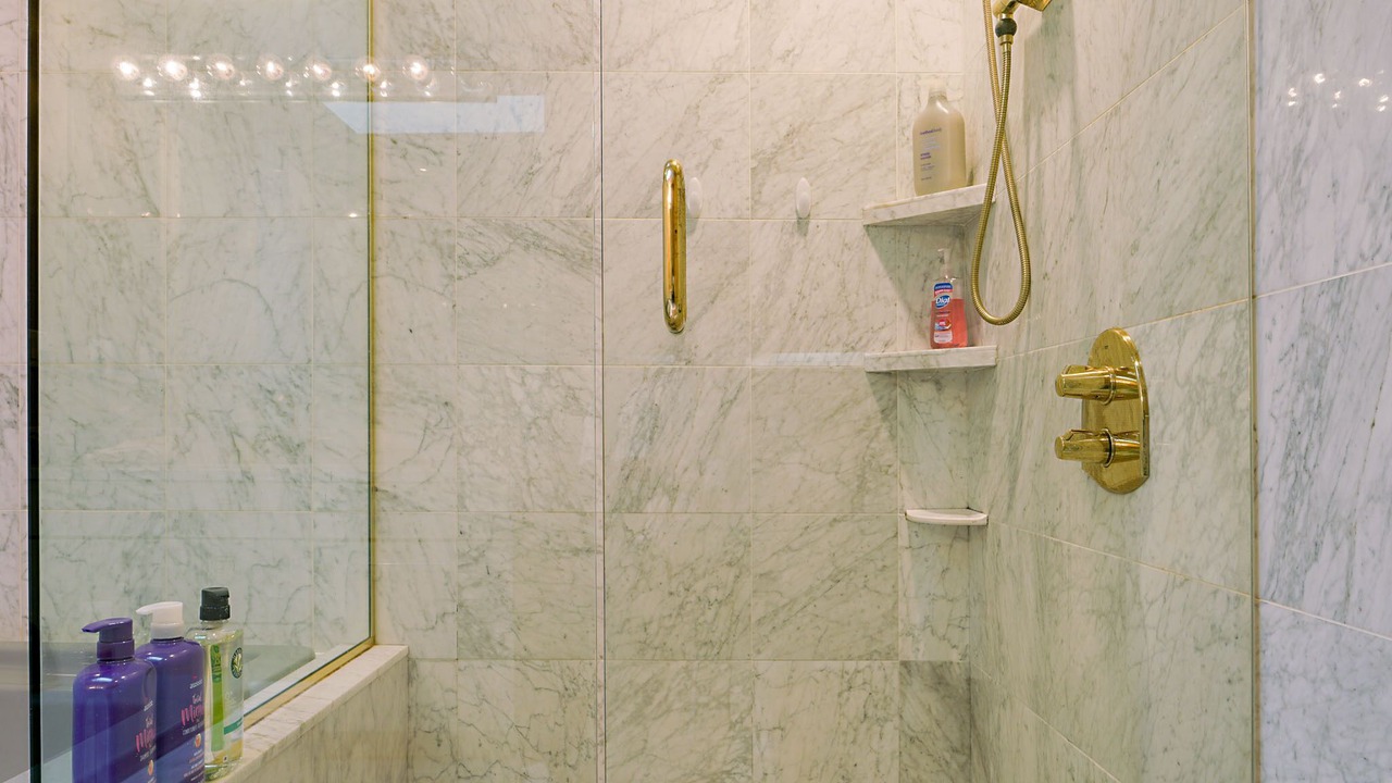 Photo of Bathroom in Albany