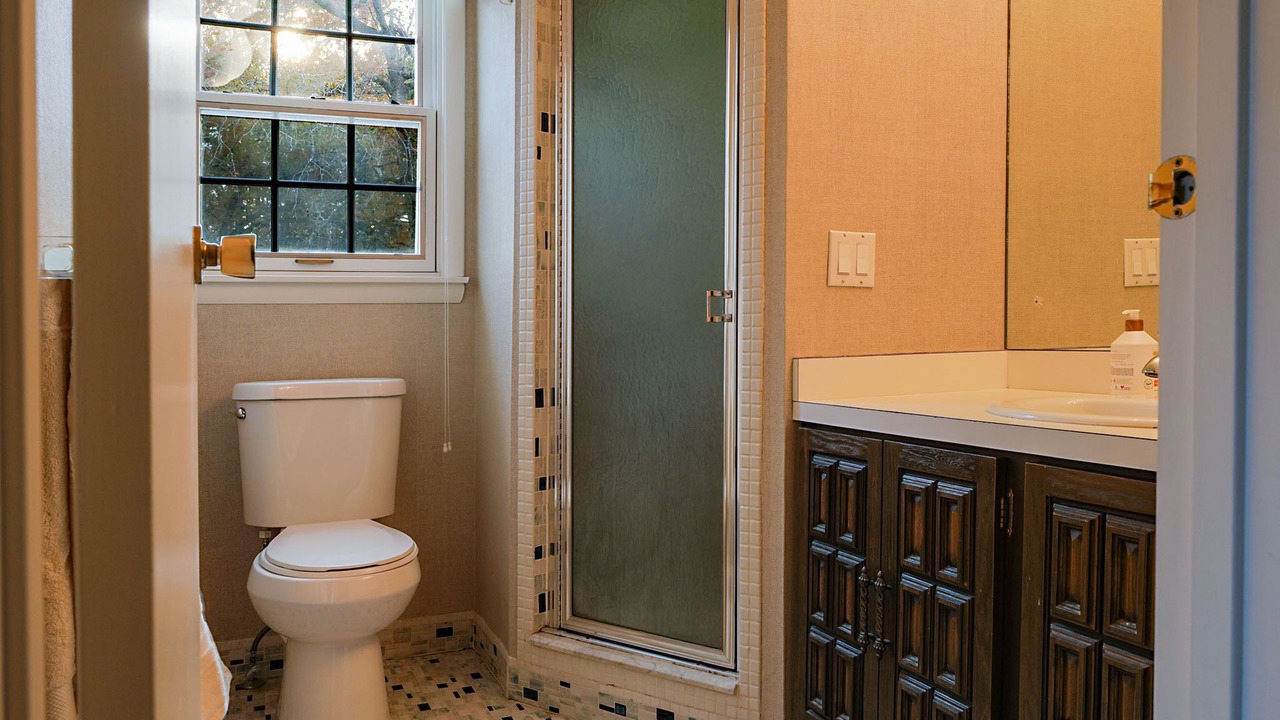 Photo of Bathroom in Albany