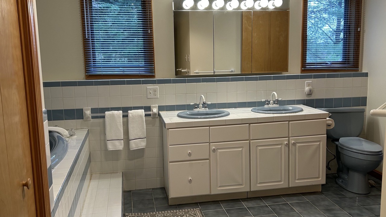 Photo of Bathroom in Sunapee