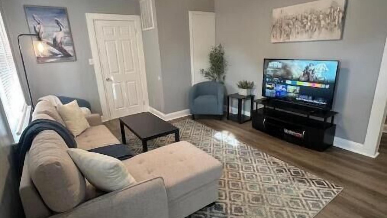 Photo of Livingroom in Hopewell
