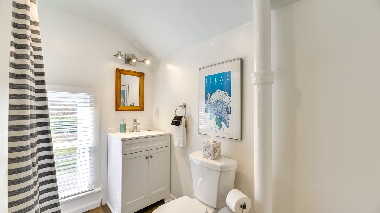 Photo of Bathroom in Naples