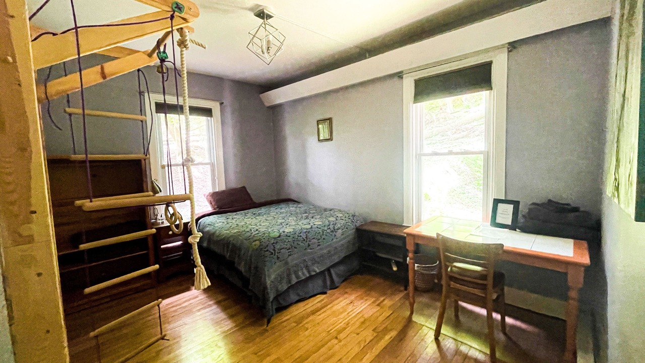 Photo of Bedroom in Ithaca