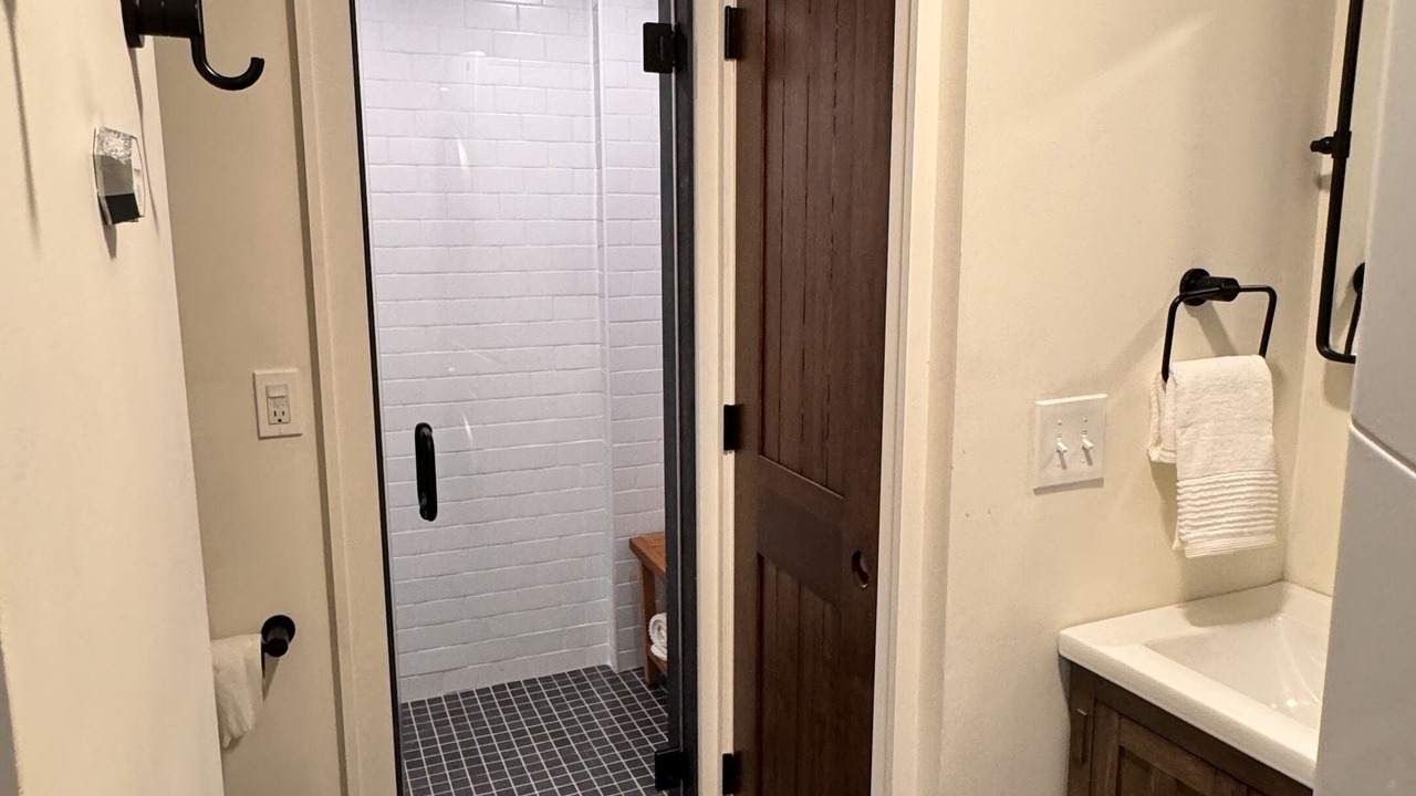 Photo of Bathroom in Warren