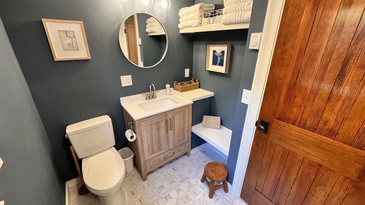 Photo of Bathroom in Warren