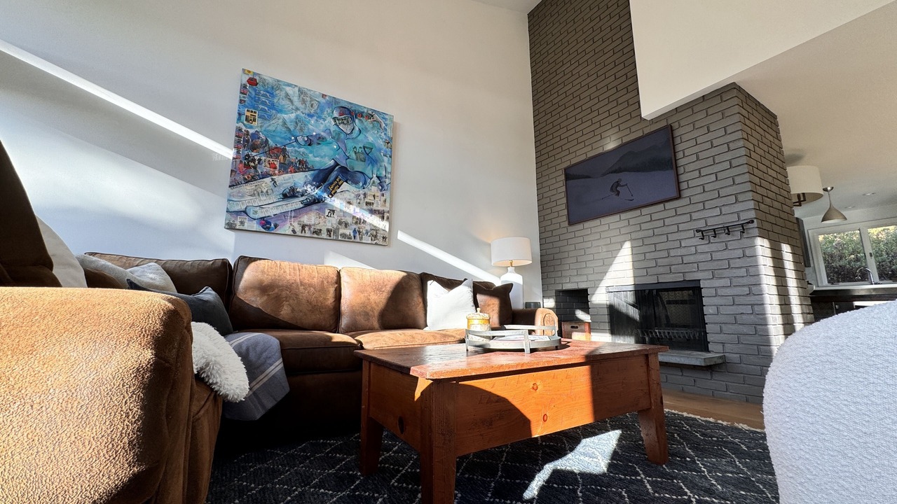 Photo of Livingroom in Warren