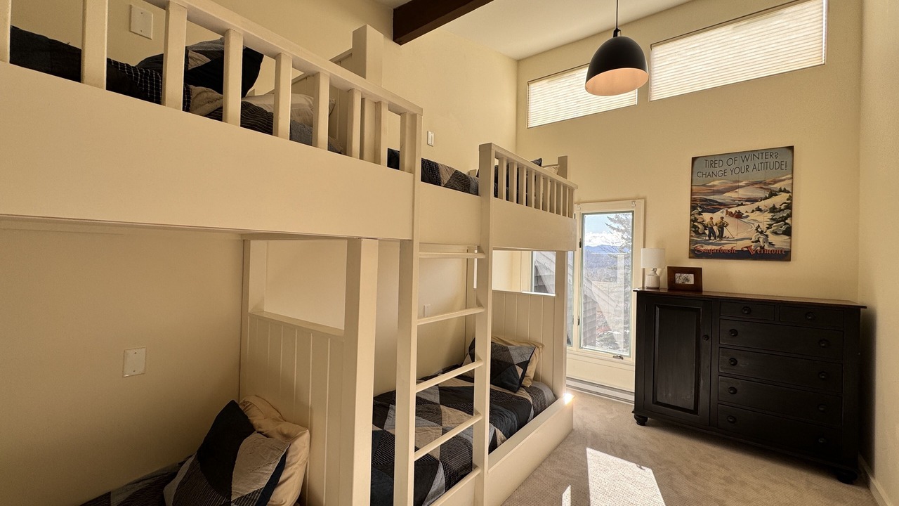Photo of Bedroom in Warren