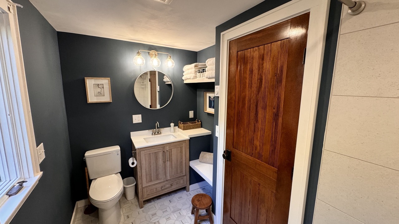 Photo of Bathroom in Warren