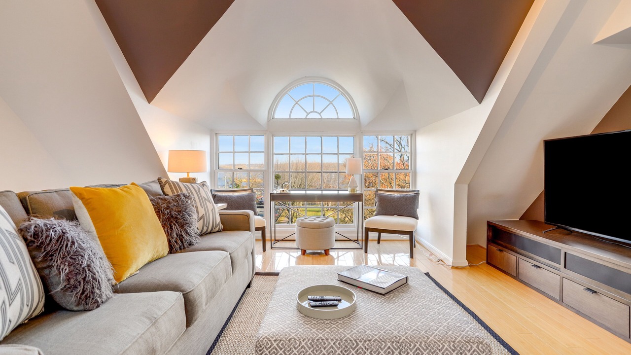 Photo of Livingroom in Old Town Alexandria