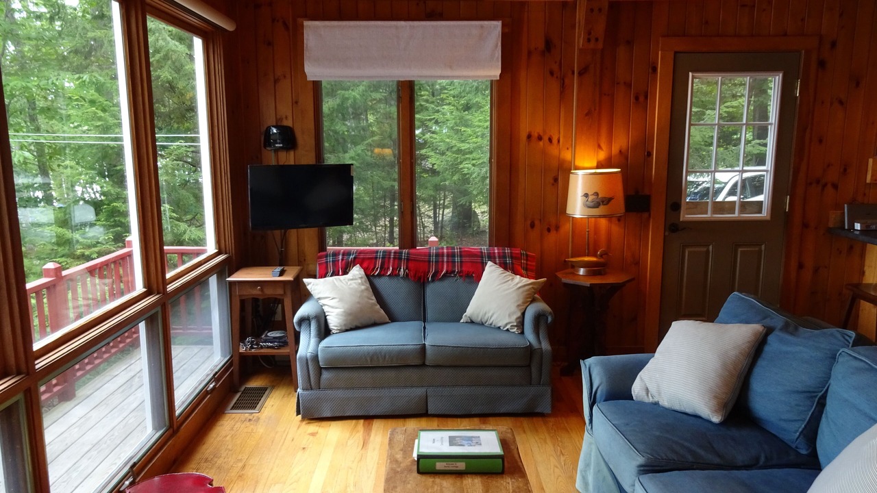 Photo of Livingroom in Raymond