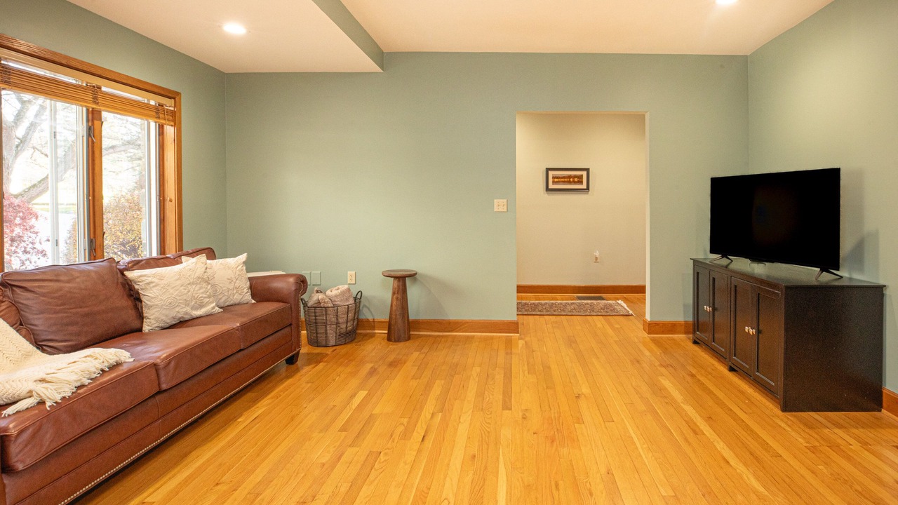 Photo of Bedroom in Melrose Park