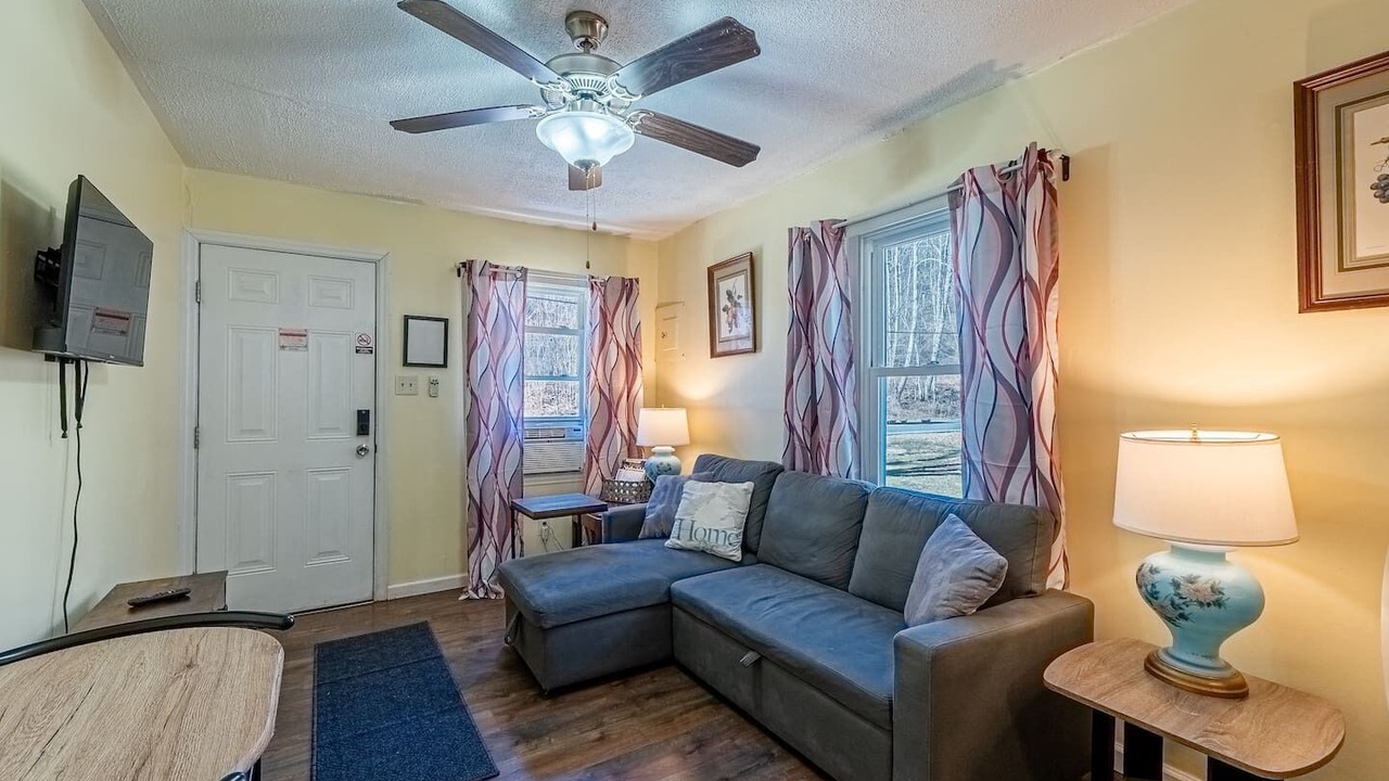 Photo of Livingroom in True
