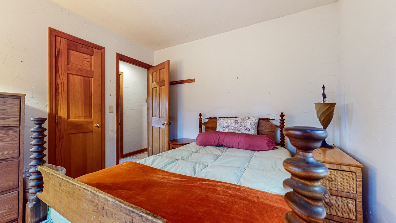 Photo of Bedroom in Pittsfield