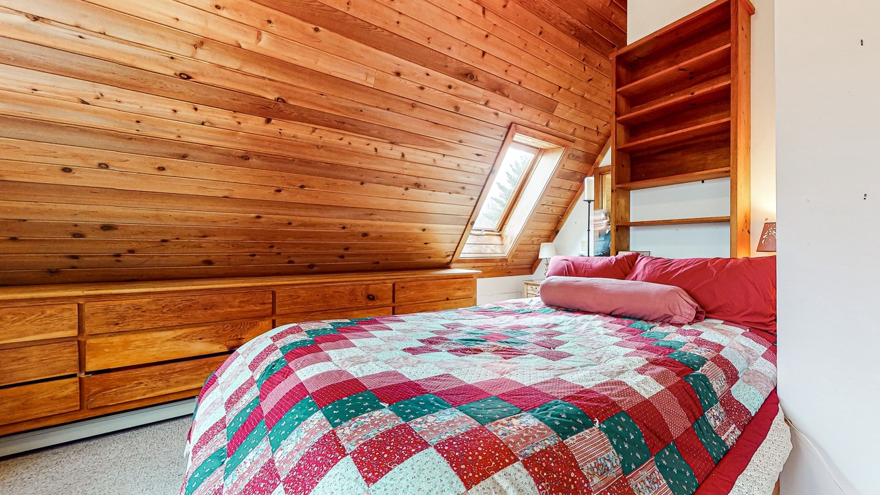 Photo of Bedroom in Pittsfield