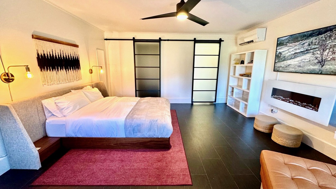 Photo of Bedroom in Saugerties