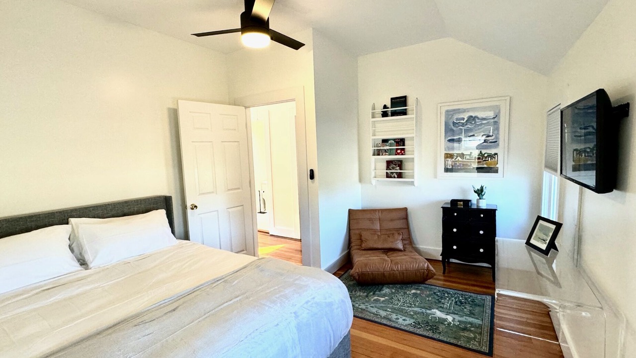 Photo of Bedroom in Saugerties