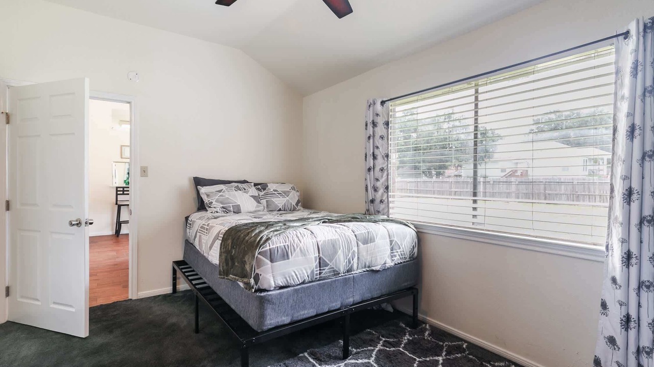 Photo of Bedroom in Dickinson