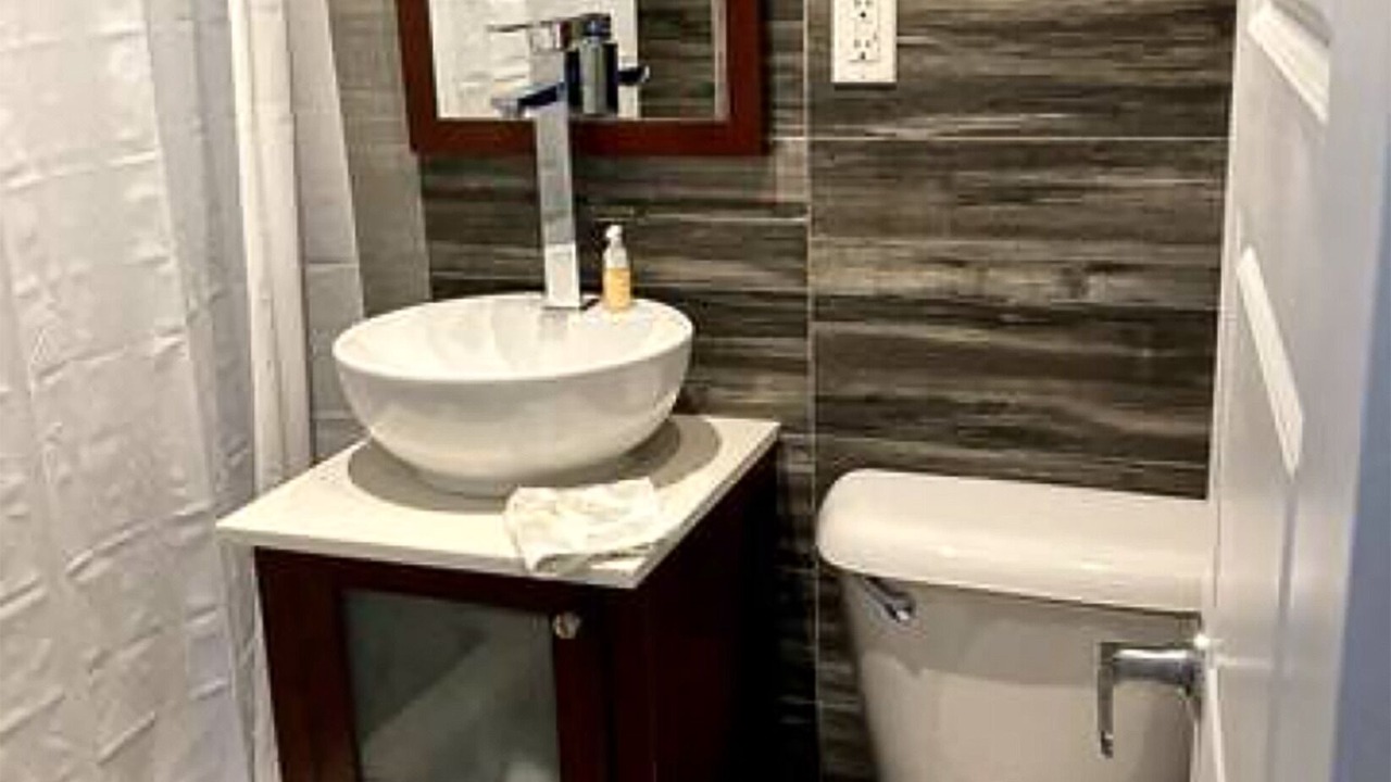 Photo of Bathroom in Bedford-Stuyvesant