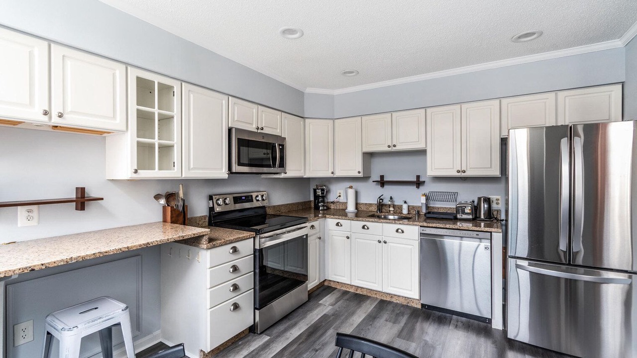 Photo of Kitchen in Thompson Square - Bunker Hill