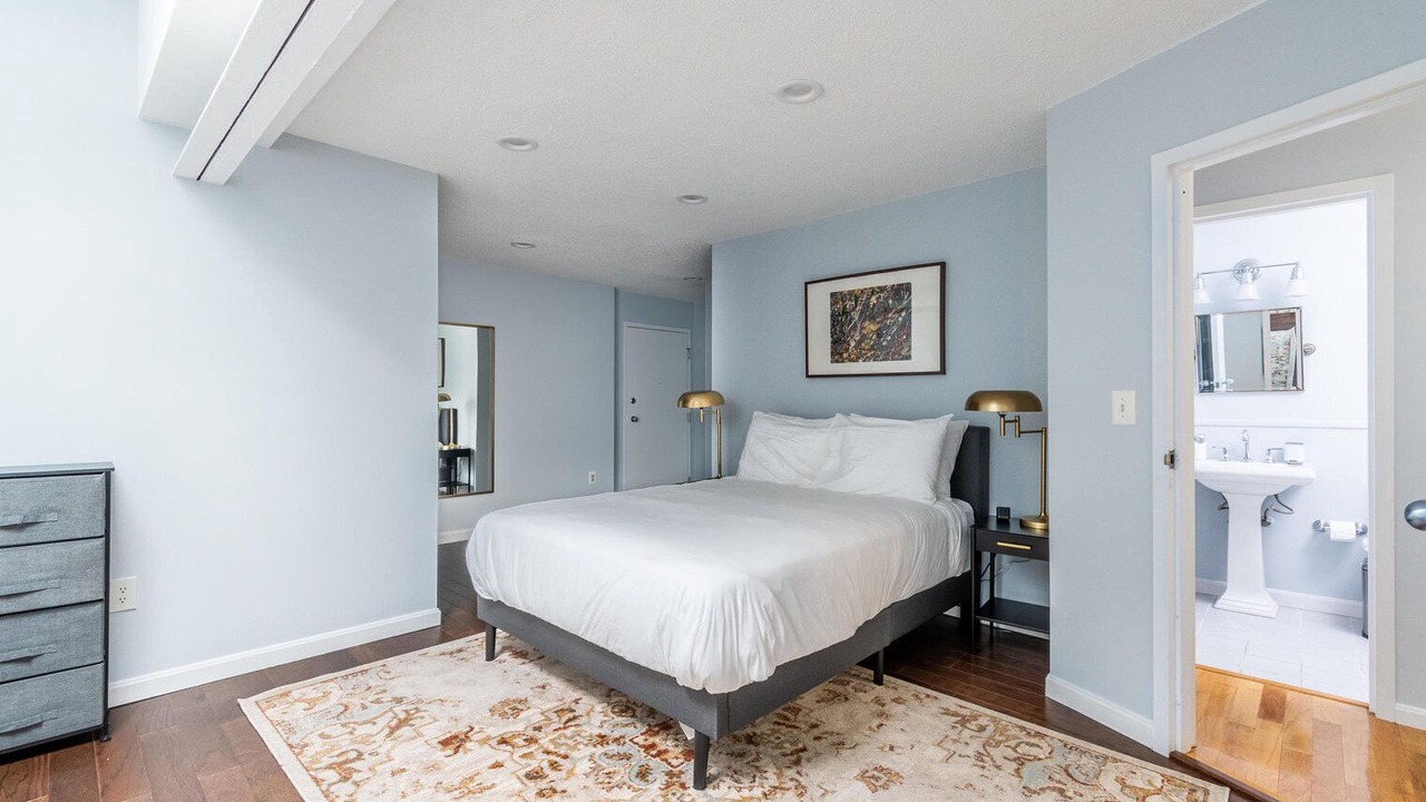 Photo of Bedroom in Thompson Square - Bunker Hill
