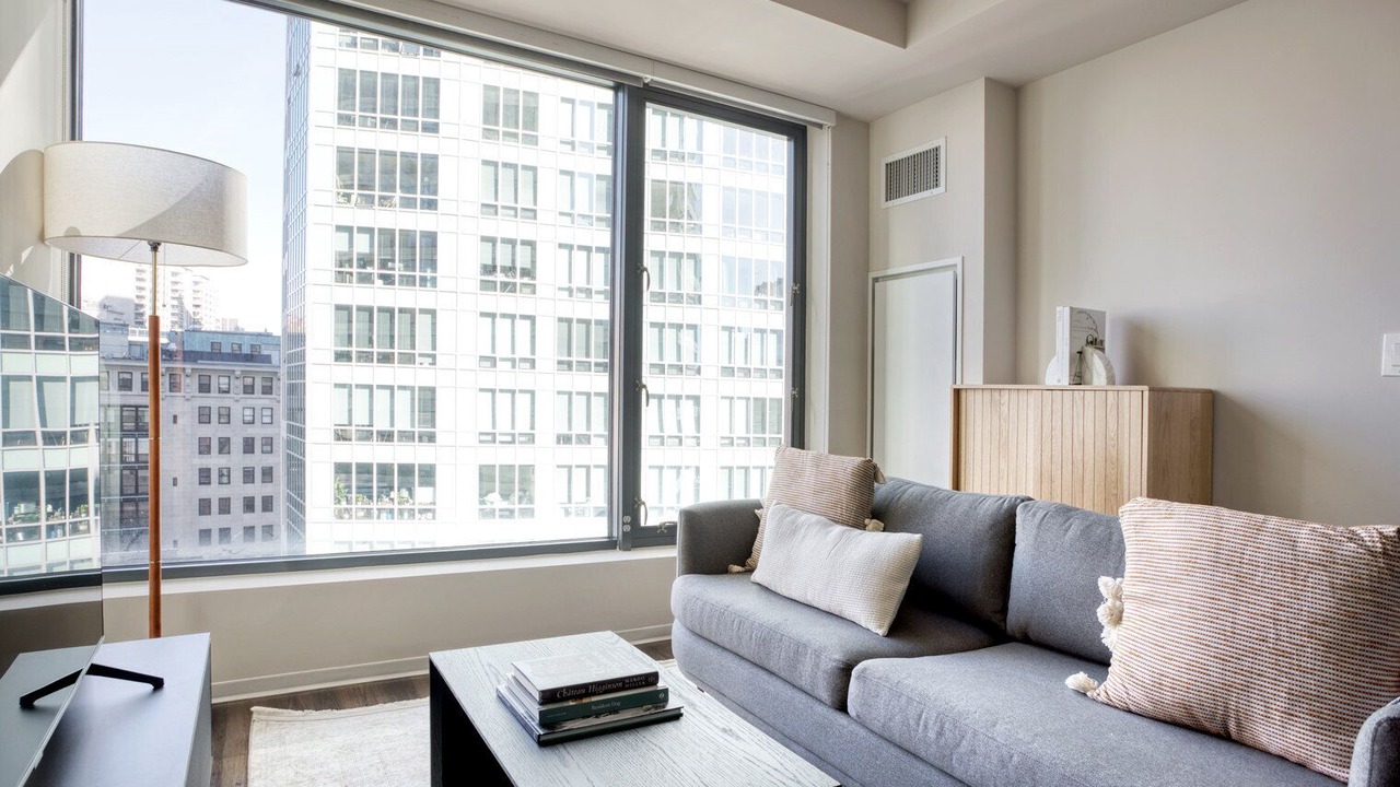 Photo of Livingroom in Theatre District