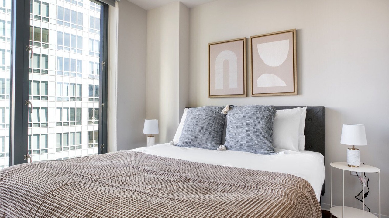 Photo of Bedroom in Theatre District