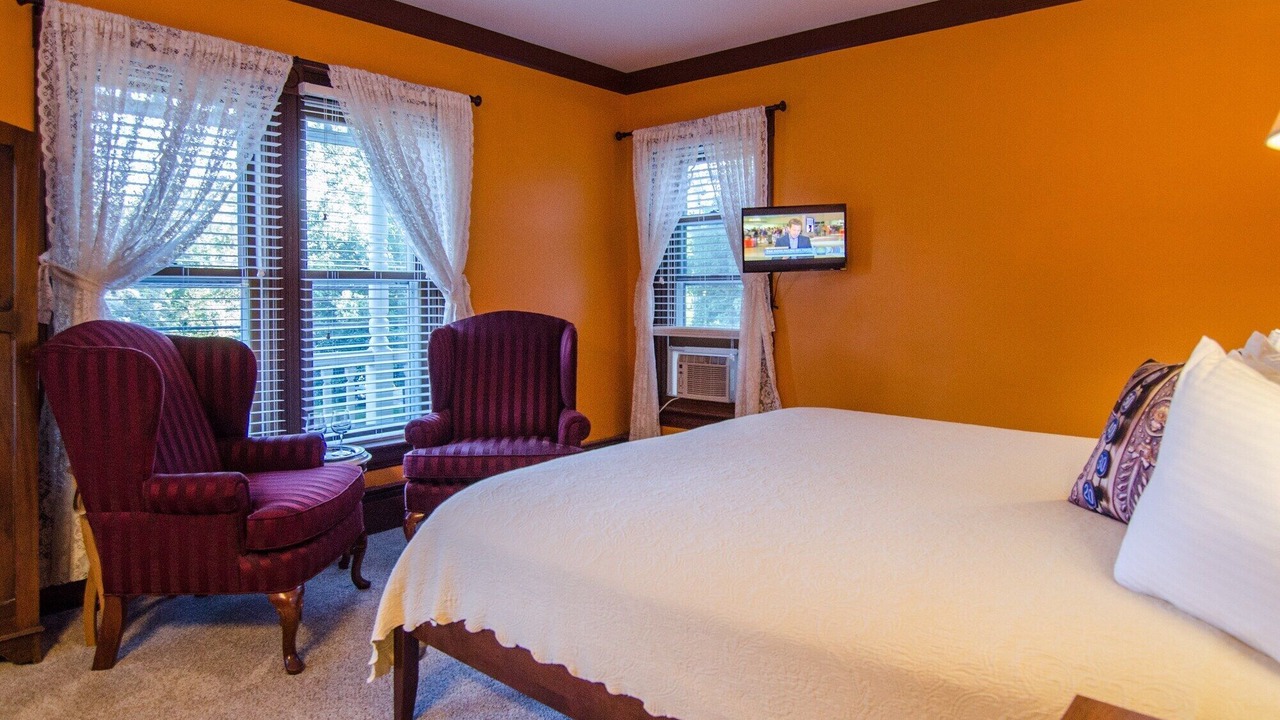 Photo of Bedroom in Shelburne