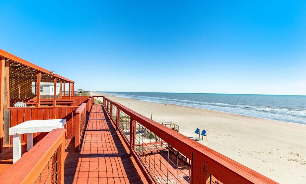 Photo of Others in Surfside Beach