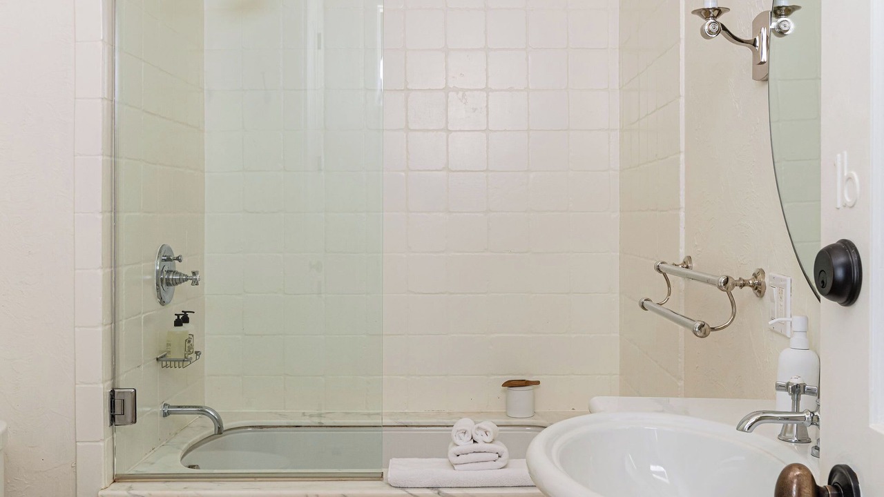 Photo of Bathroom in Thompson Ridge