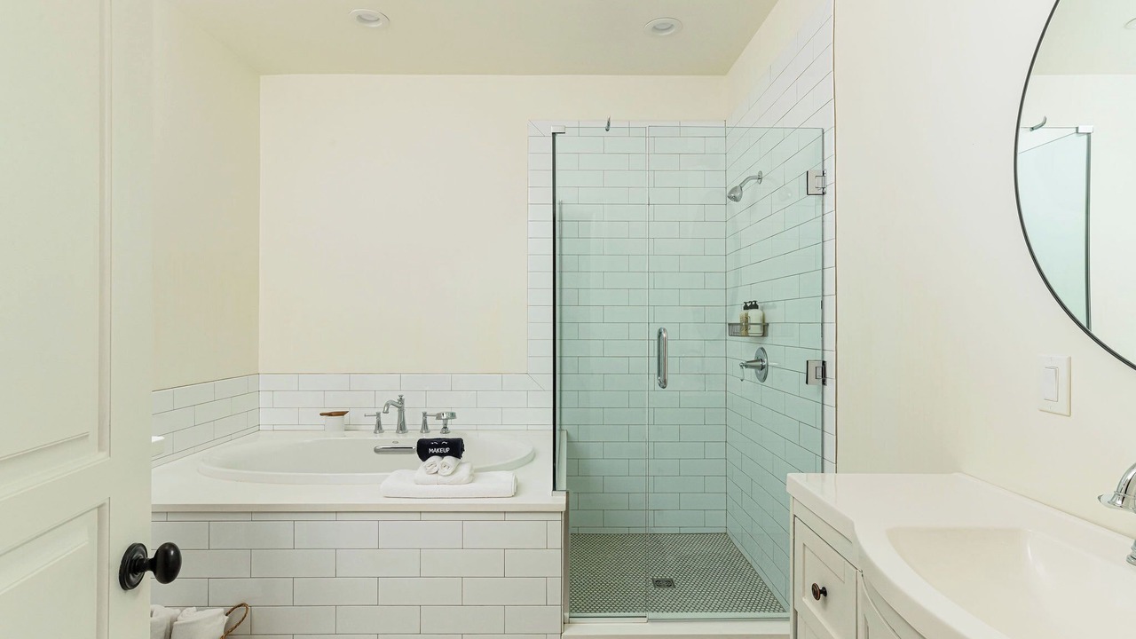 Photo of Bathroom in Thompson Ridge