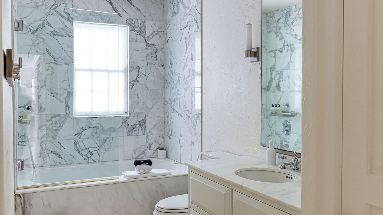 Photo of Bathroom in Thompson Ridge